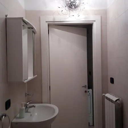 Central Station Apartment Bari
