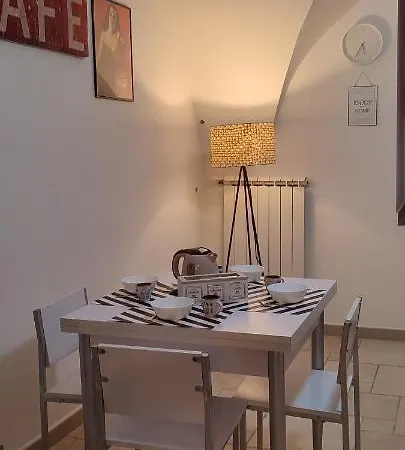 Central Station Apartment Bari